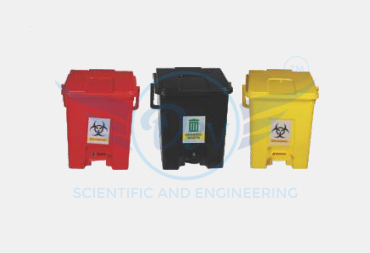 PLASTIC PADDLE DUSTBIN